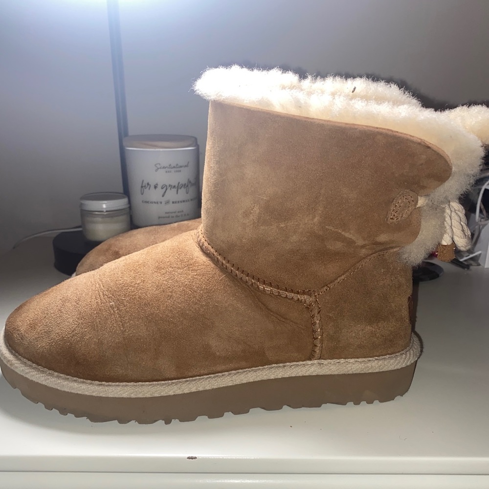 Ugg Mini Bailey Bow - image 1